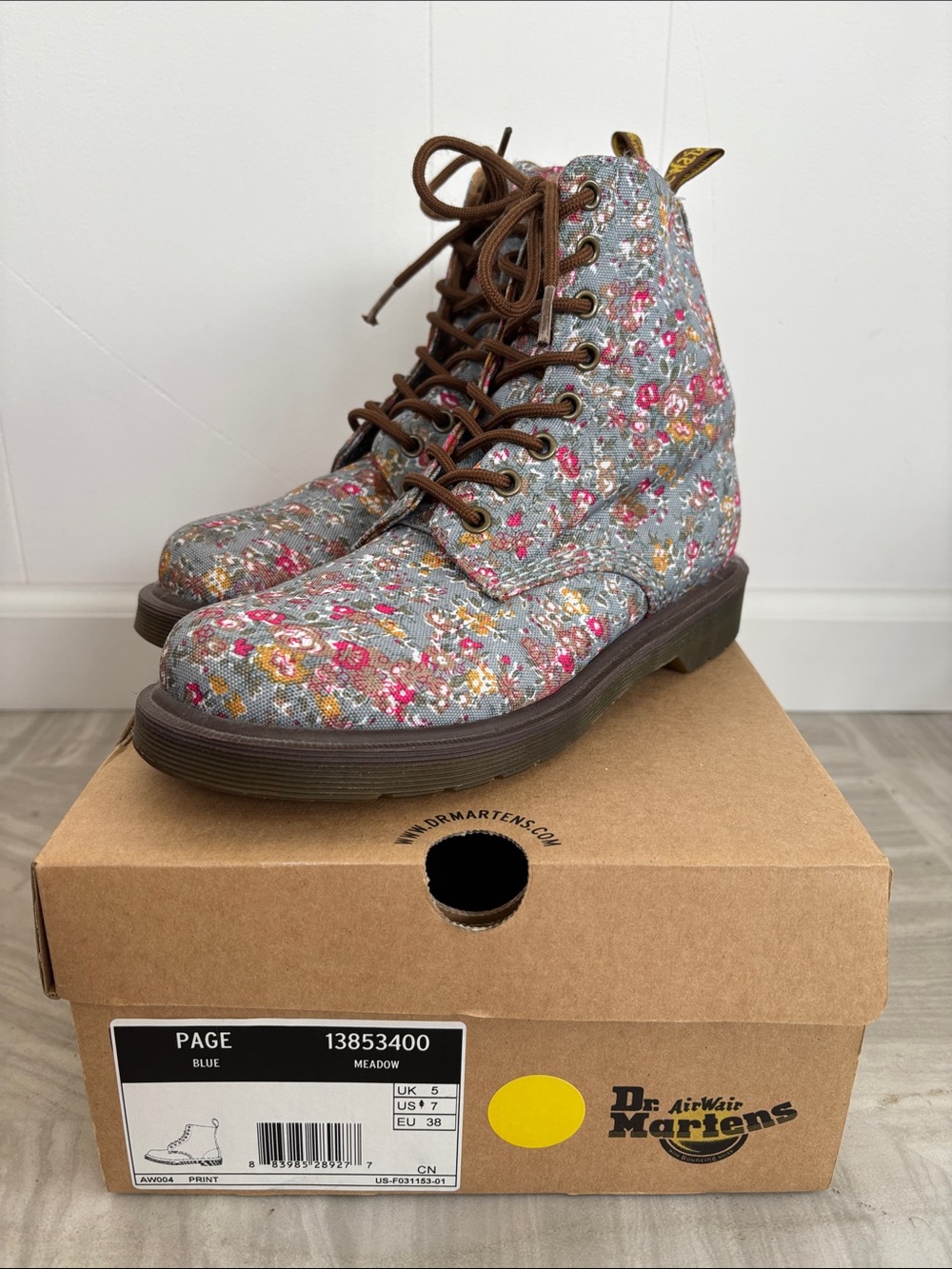 Doc Martens Grunge Floral Canvas Combat Boots Size 7